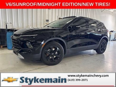 Used 2023 Chevrolet Blazer LT w/ Midnight/Sport Edition FWD image 1