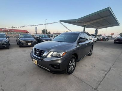 Used 2017 Nissan Pathfinder S