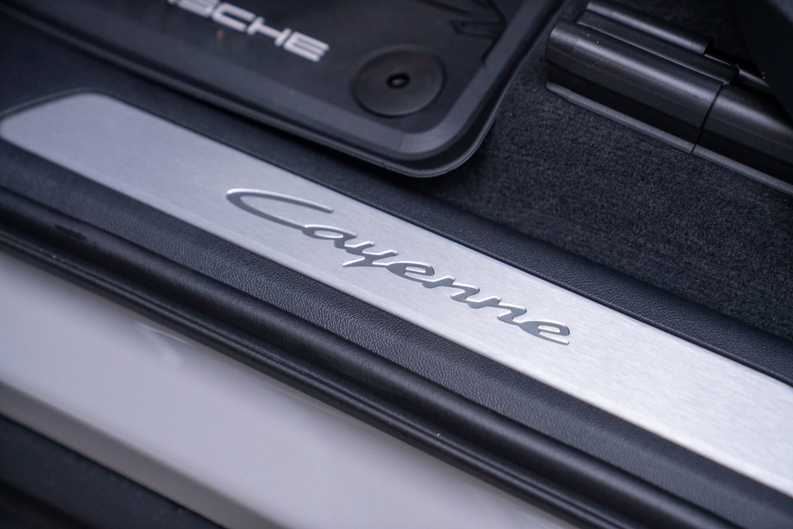 Certified 2026 Porsche Cayenne AWD/4WD image 12