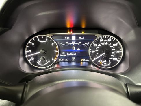 Used 2022 Nissan Altima 2.5 Platinum AWD/4WD image 12