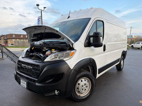 Used 2023 RAM ProMaster 2500 w/ Convenience Group image 31