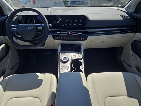 New 2026 Kia Sportage EX image 13