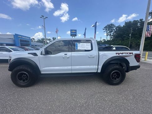 Used 2025 Ford F150 Raptor AWD/4WD image 13