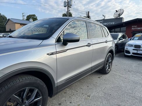 Used 2023 Volkswagen Tiguan SE FWD image 10