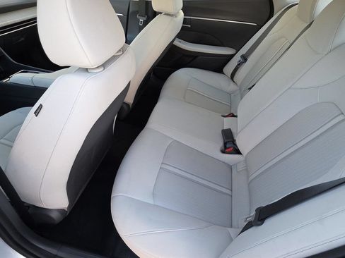 Used 2026 Hyundai Sonata Blue FWD image 9