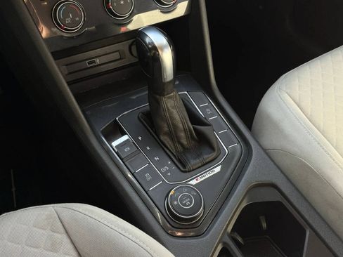 Used 2018 Volkswagen Tiguan S AWD/4WD image 13