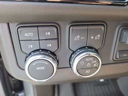 New 2026 GMC Yukon XL Elevation image 9