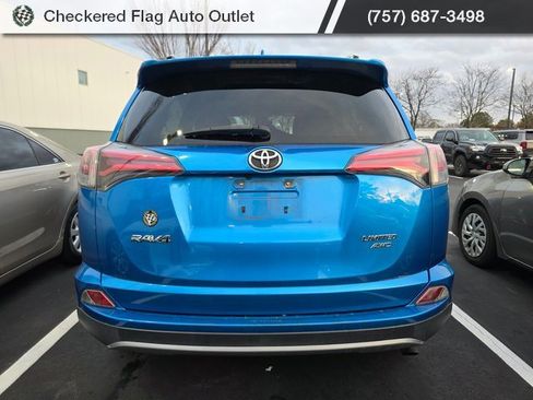 Used 2018 Toyota RAV4 Limited image 5
