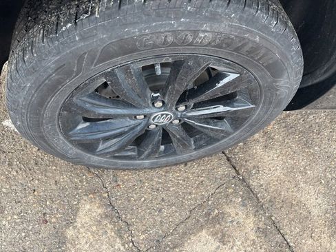 Used 2024 Buick Envista Sport Touring w/ Convenience I Package image 8