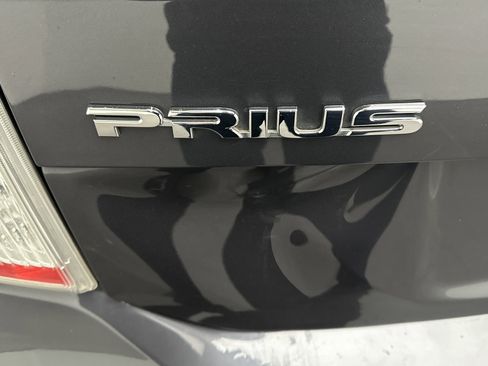 Used 2015 Toyota Prius Four image 11
