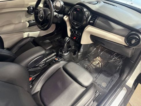 Used 2017 MINI Cooper 2-Door Hardtop image 53
