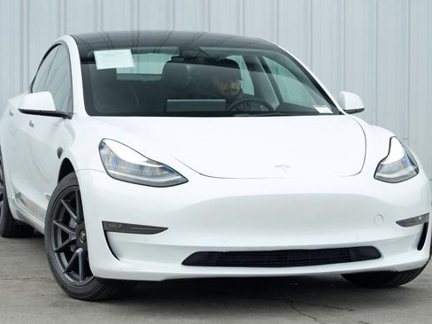 Used 2022 Tesla Model 3 Long Range image 4