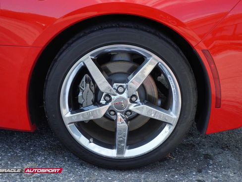 Used 2014 Chevrolet Corvette Stingray Convertible RWD image 12