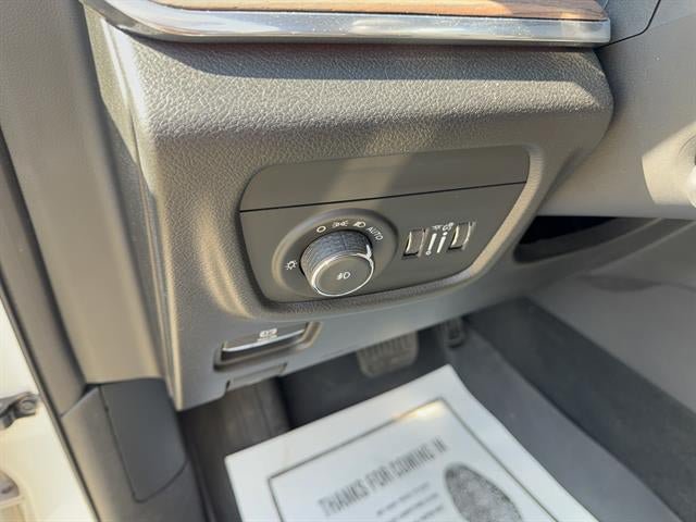 Used 2023 Jeep Grand Cherokee Summit w/ Luxury Tech Group V AWD/4WD image 21