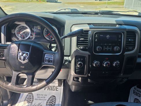 Used 2015 RAM 1500 Tradesman w/ Popular Equipment Group AWD/4WD image 13