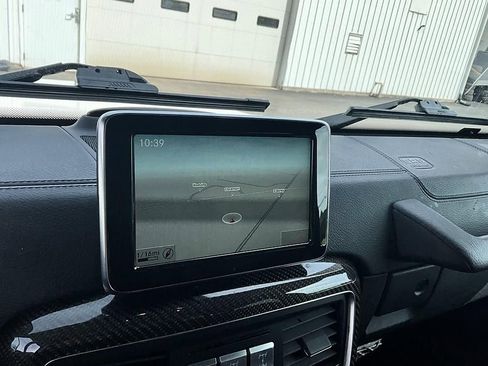 Used 2015 Mercedes-Benz G 63 AMG 4MATIC image 18