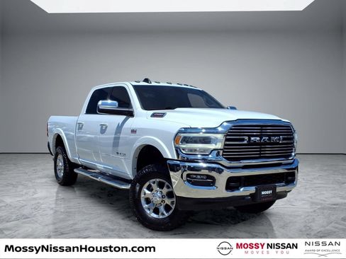 Used 2022 RAM 2500 Laramie AWD/4WD image 1