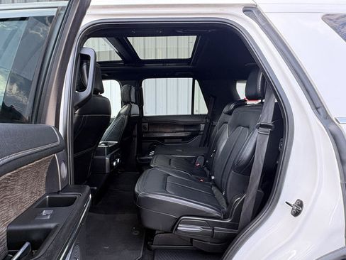 Used 2019 Ford Expedition Limited AWD/4WD image 18
