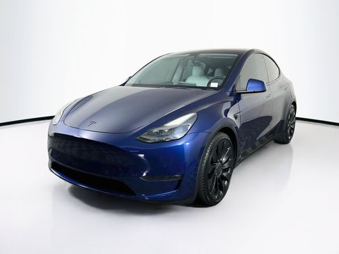 Used 2022 Tesla Model Y Performance AWD/4WD image 3