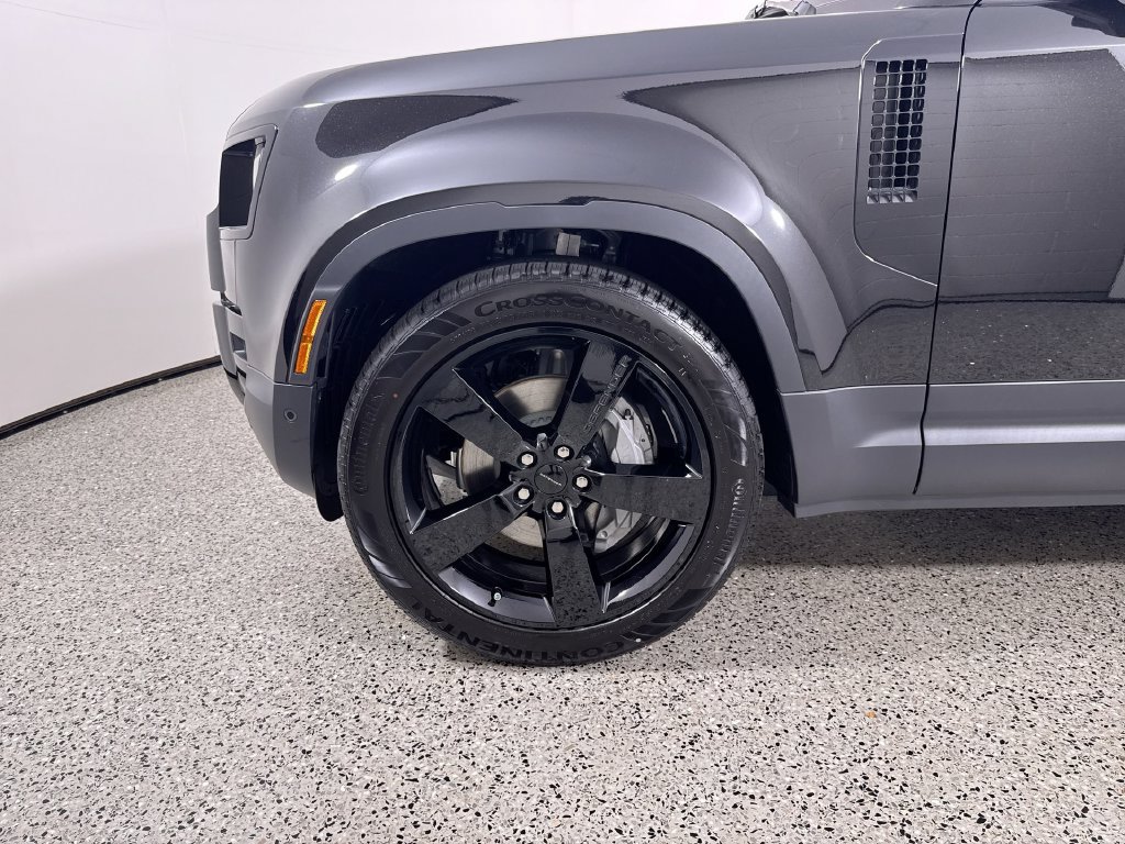 New 2026 Land Rover Defender 110 S AWD/4WD image 10