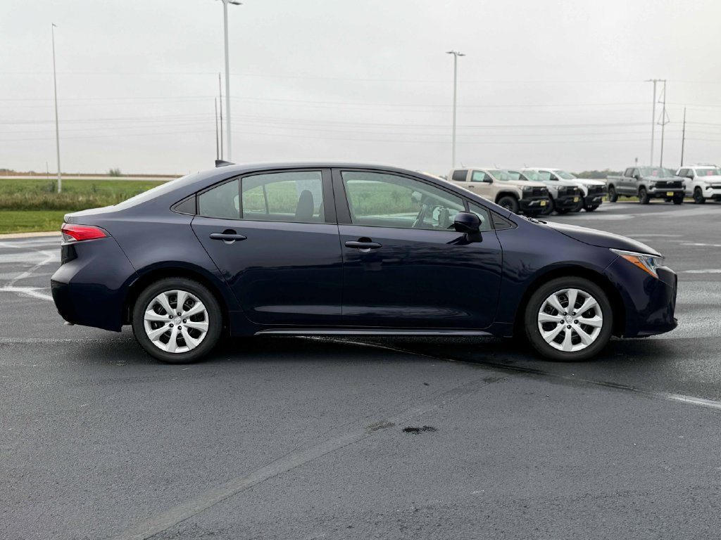Used 2024 Toyota Corolla LE FWD image 6