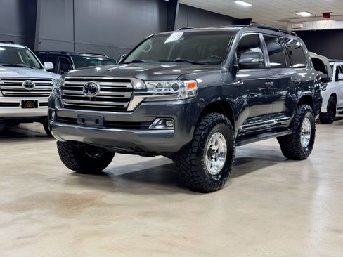 Used 2019 Toyota Land Cruiser AWD/4WD image 2