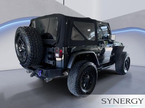 Used 2008 Jeep Wrangler Sahara w/ Dual Top Group AWD/4WD image 5