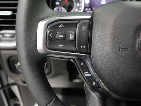 Used 2025 RAM 1500 Big Horn AWD/4WD image 35