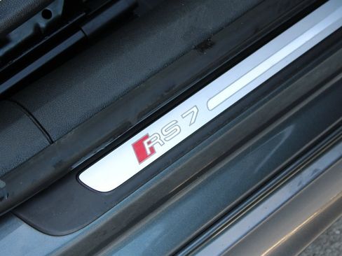 Used 2015 Audi RS 7 image 42