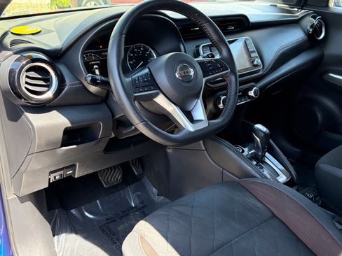 Used 2020 Nissan Kicks SR FWD image 16