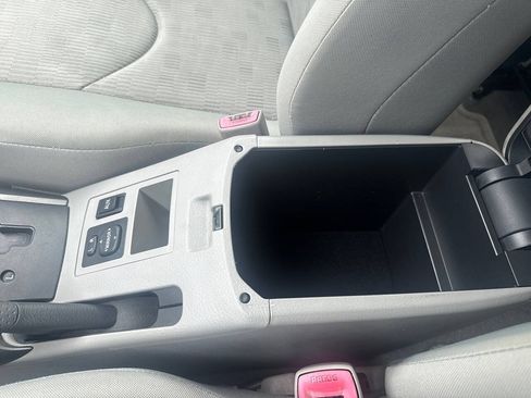 Used 2010 Toyota RAV4 2WD image 31