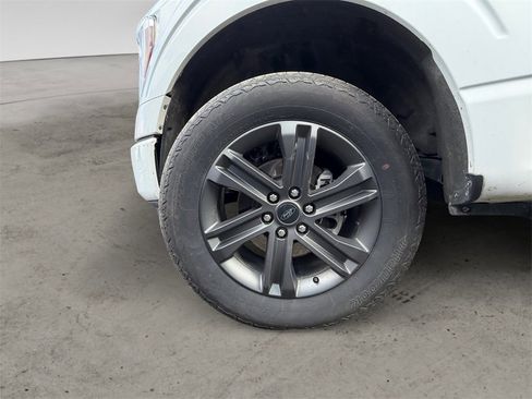 Used 2023 Ford F150 Lariat w/ Equipment Group 502A High image 10