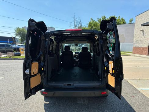 Used 2019 Ford Transit Connect XL FWD image 17