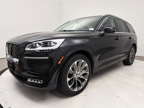Used 2021 Lincoln Aviator Grand Touring w/ Equipment Group 301A image 17