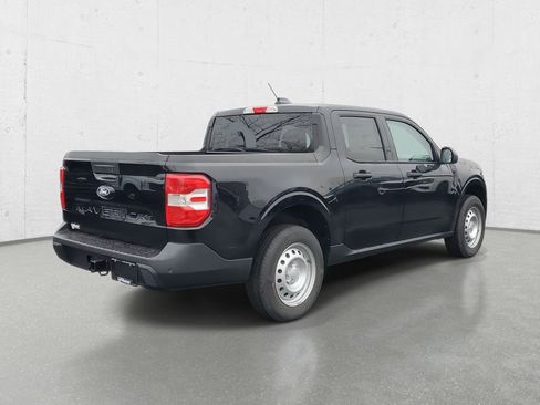 New 2025 Ford Maverick XL FWD image 7