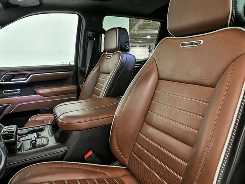 Used 2025 GMC Sierra 1500 Denali Ultimate AWD/4WD image 14