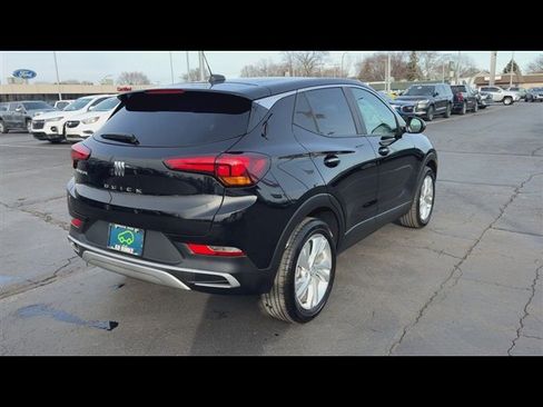 Certified 2024 Buick Encore GX Preferred w/ Comfort Package image 8