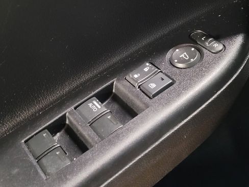 Used 2016 Honda Accord LX image 27