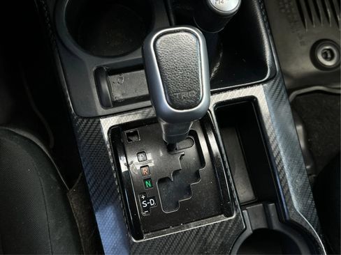 Used 2018 Toyota 4Runner TRD Off-Road AWD/4WD image 44