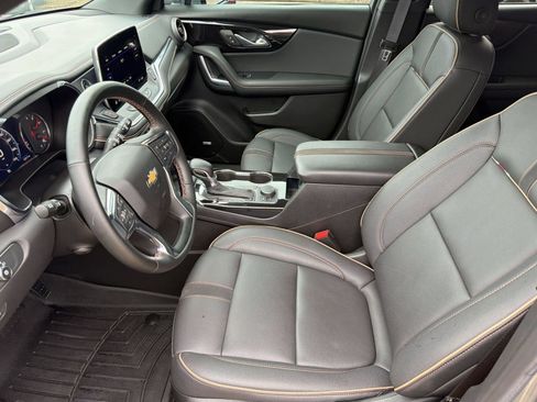 Used 2024 Chevrolet Blazer Premier w/ Driver Confidence II Package AWD/4WD image 5