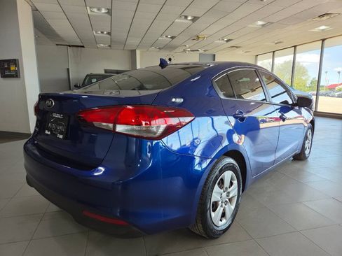 Used 2017 Kia Forte LX FWD image 7