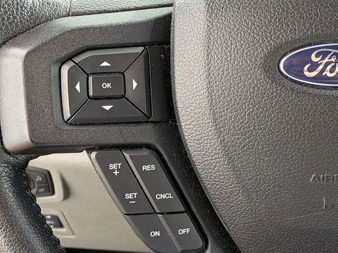 Used 2015 Ford F150 XLT w/ Equipment Group 302A Luxury RWD image 14