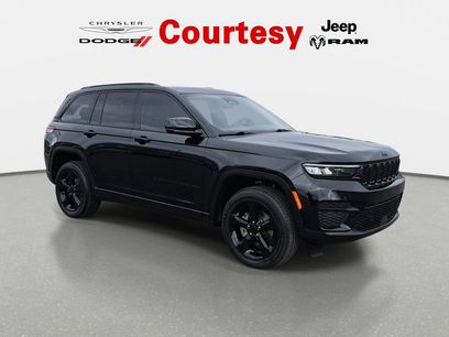 Used 2023 Jeep Grand Cherokee Altitude