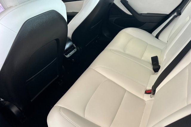 Used 2019 Tesla Model 3 Standard Range Plus RWD image 14