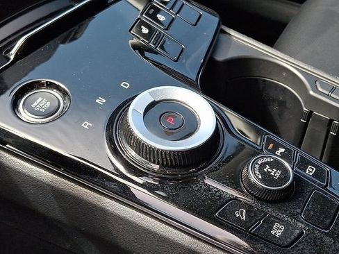 Used 2023 Kia Sportage EX image 14