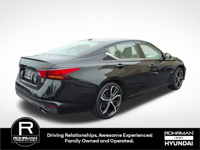 Used 2024 Nissan Altima 2.5 SR FWD image 9