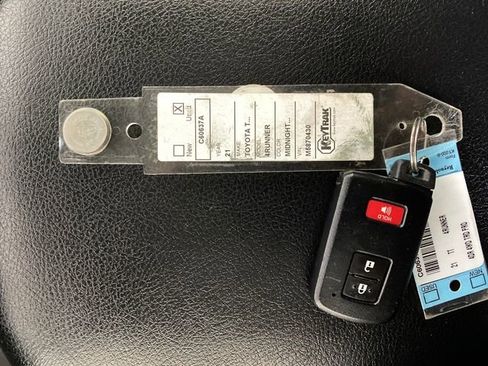 Used 2021 Toyota 4Runner TRD Pro AWD/4WD image 31