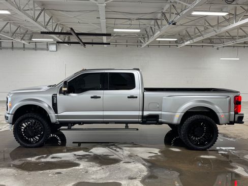 Used 2024 Ford F450 Platinum w/ Camper Package AWD/4WD image 54