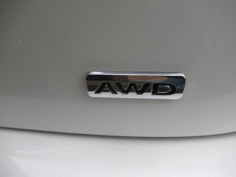 Used 2016 Ford Edge SEL w/ Equipment Group 201A image 10