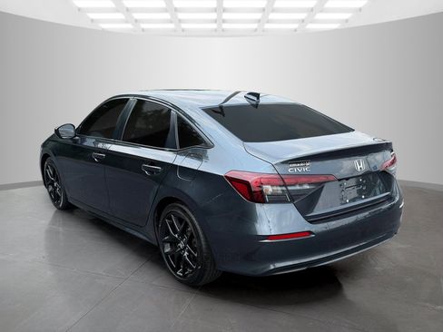 Used 2025 Honda Civic Sport image 4